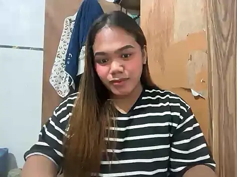 yourhotwild bella online show from July 29, 2026, 5:22 pm