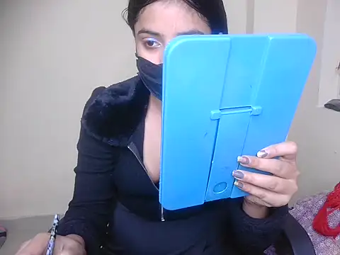 Snapshot of NANCY_OBEROYE chatting on May 20, 2026, 6:41 am NANCY OBEROYE online show from May 20, 2026, 6:41 am
