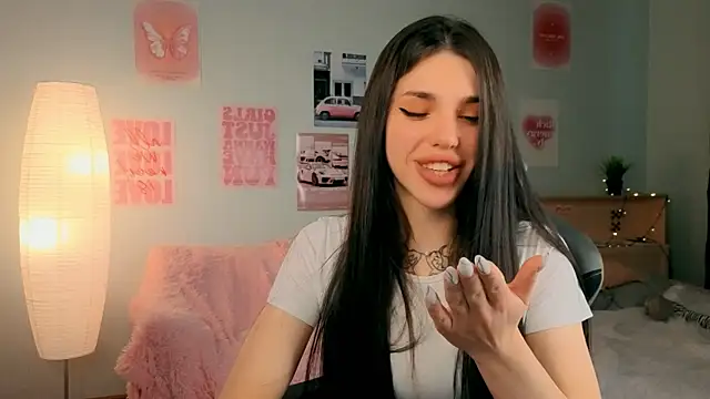 molly rettyy online show from April 2, 2026, 4:21 am