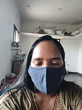 Snapshot of Tamil_Sangeetha chatting on April 4, 2026, 6:00 am Tamil Sangeetha online show from April 4, 2026, 6:00 am