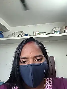 Snapshot of Tamil_Sangeetha chatting on April 13, 2026, 7:14 am Tamil Sangeetha online show from April 13, 2026, 7:14 am