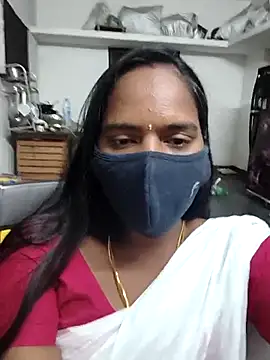Snapshot of Tamil_Sangeetha chatting on April 15, 2026, 4:36 pm Tamil Sangeetha online show from April 15, 2026, 4:36 pm
