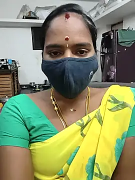 Snapshot of Tamil_Sangeetha chatting on April 17, 2026, 4:32 pm Tamil Sangeetha online show from April 17, 2026, 4:32 pm