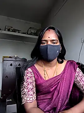 Snapshot of Tamil_Sangeetha chatting on April 18, 2026, 5:00 am Tamil Sangeetha online show from April 18, 2026, 5:00 am