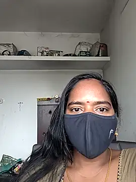 Snapshot of Tamil_Sangeetha chatting on April 24, 2026, 4:15 am Tamil Sangeetha online show from April 24, 2026, 4:15 am