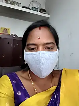 Snapshot of Tamil_Sangeetha chatting on May 5, 2026, 1:02 am Tamil Sangeetha online show from May 5, 2026, 1:02 am