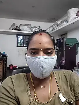 Snapshot of Tamil_Sangeetha chatting on May 6, 2026, 12:41 am Tamil Sangeetha online show from May 6, 2026, 12:41 am