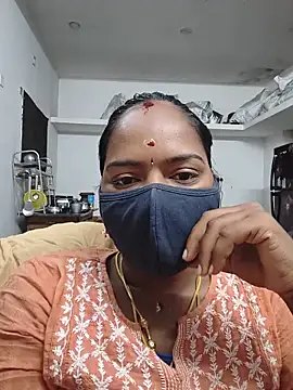 Snapshot of Tamil_Sangeetha chatting on June 9, 2026, 11:38 pm Tamil Sangeetha online show from June 9, 2026, 11:38 pm