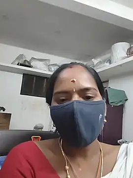 Snapshot of Tamil_Sangeetha chatting on June 16, 2026, 11:29 pm Tamil Sangeetha online show from June 16, 2026, 11:29 pm