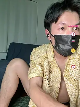 Snapshot of -YumaUemura- chatting on May 12, 2026, 12:24 pm -YumaUemura- online show from May 12, 2026, 12:24 pm