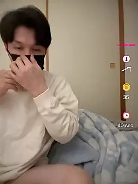 Snapshot of -YumaUemura- chatting on May 23, 2026, 2:21 pm -YumaUemura- online show from May 23, 2026, 2:21 pm