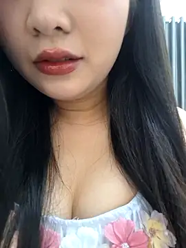 LindaBsexy online show from March 29, 2026, 4:18 pm