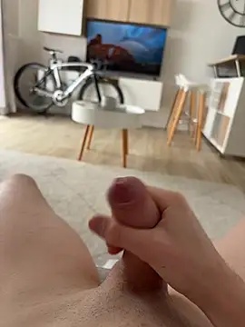 Snapshot of Cobra2007 chatting on March 29, 2026, 11:32 am Cobra2007 online show from March 29, 2026, 11:32 am