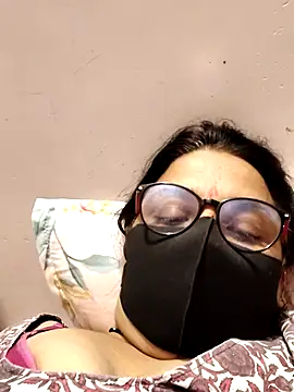 purvi46 online show from April 1, 2026, 8:04 am