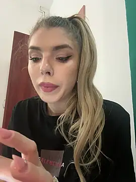 AishaDiamond online show from March 30, 2026, 6:31 pm