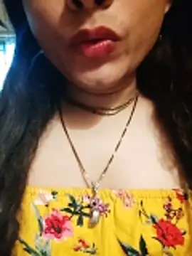 Snapshot of SweetTsAngel chatting on April 28, 2026, 10:09 am SweetTsAngel online show from April 28, 2026, 10:09 am
