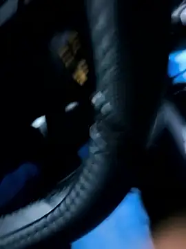 Snapshot of MassiveMask chatting on April 16, 2026, 4:02 am MassiveMask online show from April 16, 2026, 4:02 am