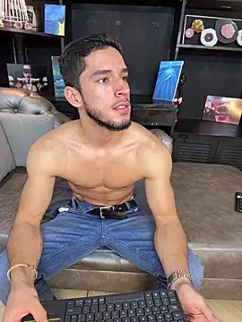 Snapshot of axel_tone chatting on March 31, 2026, 9:48 pm axel tone online show from March 31, 2026, 9:48 pm