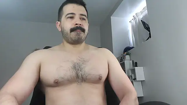 AngelFusco online show from May 3, 2026, 5:41 pm