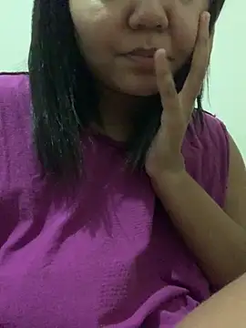 viviboraaaa online show from June 12, 2026, 9:35 pm