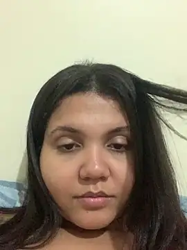 viviboraaaa online show from June 19, 2026, 4:28 am