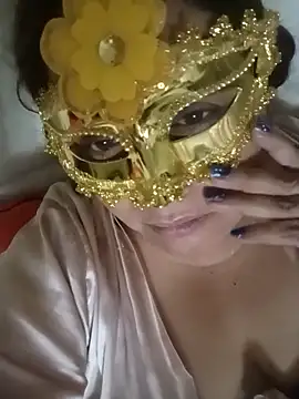 Momlions online show from May 6, 2026, 2:29 am