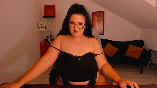 MariyaWill online show from April 29, 2026, 8:37 pm