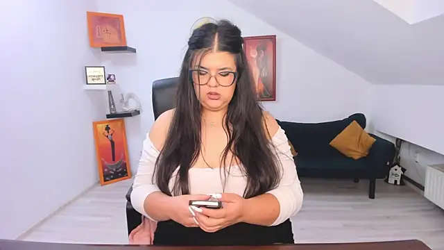 MariyaWill online show from June 16, 2026, 11:18 pm