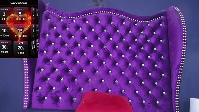 Snapshot of MistressNyx_ chatting on April 23, 2026, 1:35 pm MistressNyx online show from April 23, 2026, 1:35 pm