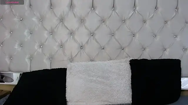 Snapshot of MistressNyx_ chatting on May 25, 2026, 3:40 pm MistressNyx online show from May 25, 2026, 3:40 pm