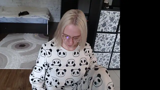 Sweet hot shrmp online show from April 26, 2026, 8:23 am