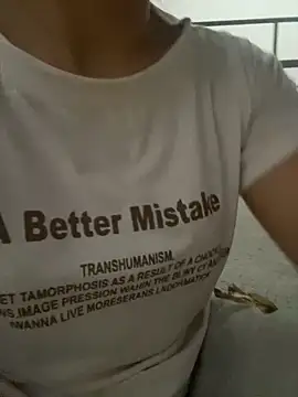 Snapshot of Gina-li chatting on April 15, 2026, 11:28 am Gina-li online show from April 15, 2026, 11:28 am