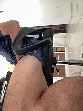 escrivao online show from April 15, 2026, 11:28 am