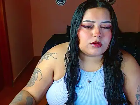 Snapshot of LunaAddittion chatting on May 4, 2026, 3:08 pm LunaAddittion online show from May 4, 2026, 3:08 pm