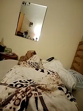 maicolvalejo4444 online show from April 4, 2026, 7:50 am