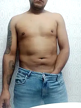 maicolvalejo4444 online show from May 1, 2026, 6:34 pm