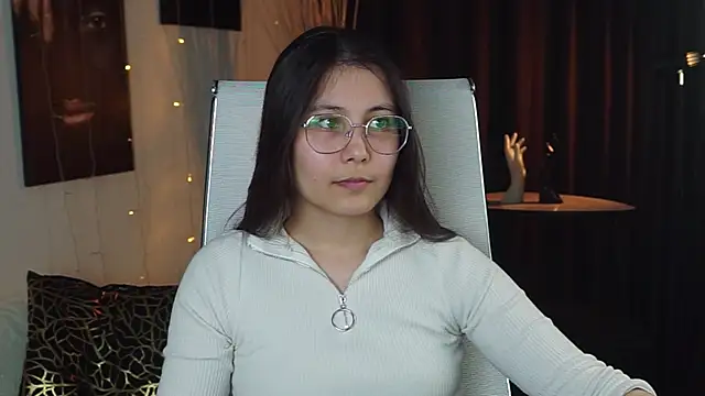 ElisonAvergarden online show from April 19, 2026, 3:22 pm