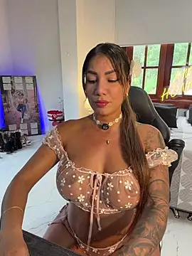 Snapshot of CocoaParadise_ chatting on April 8, 2026, 9:15 pm CocoaParadise online show from April 8, 2026, 9:15 pm