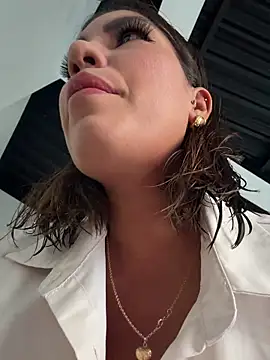 Snapshot of CocoaParadise_ chatting on April 13, 2026, 10:59 pm CocoaParadise online show from April 13, 2026, 10:59 pm