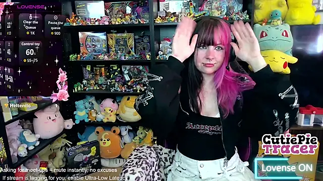 Snapshot of CutieTracer chatting on May 25, 2026, 3:07 pm CutieTracer online show from May 25, 2026, 3:07 pm