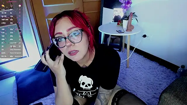 Snapshot of Violett_Sykes chatting on April 15, 2026, 1:01 am Violett Sykes online show from April 15, 2026, 1:01 am