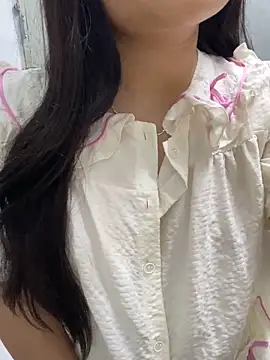Rosecute11 online show from May 10, 2026, 5:34 am