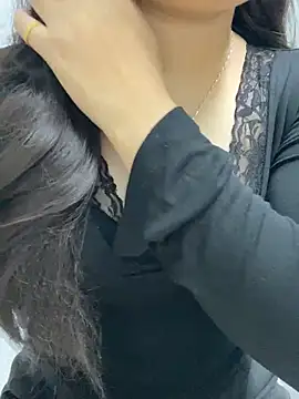 Rosecute11 online show from May 16, 2026, 3:22 pm