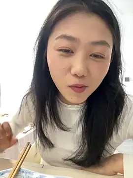 Shanshan 1267 online show from April 21, 2026, 4:41 am