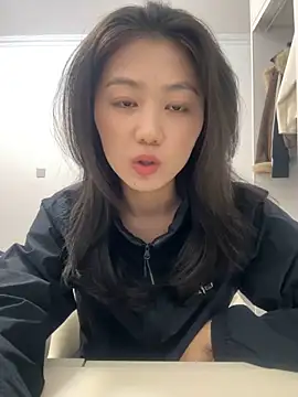 Shanshan 1267 online show from May 4, 2026, 2:02 pm