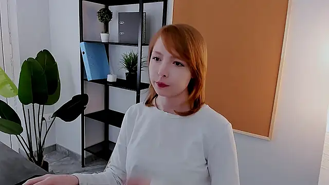 Snapshot of CherryCrushLove chatting on April 10, 2026, 5:56 am CherryCrushLove online show from April 10, 2026, 5:56 am