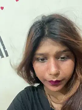 Snapshot of Cutiepie- chatting on May 12, 2026, 7:38 am Cutiepie- online show from May 12, 2026, 7:38 am