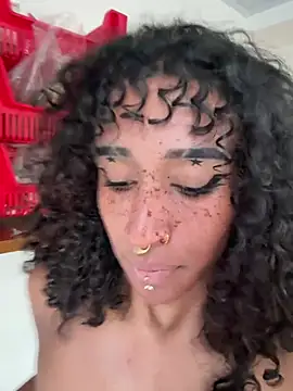 Sun lynx Love online show from April 15, 2026, 7:58 pm