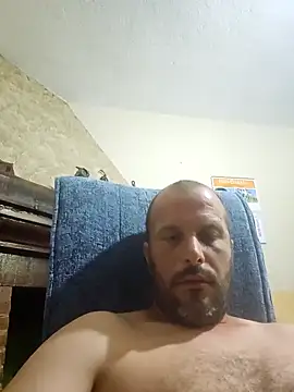 Snapshot of SuperDotadoX29 chatting on June 6, 2026, 12:49 am SuperDotadoX29 online show from June 6, 2026, 12:49 am