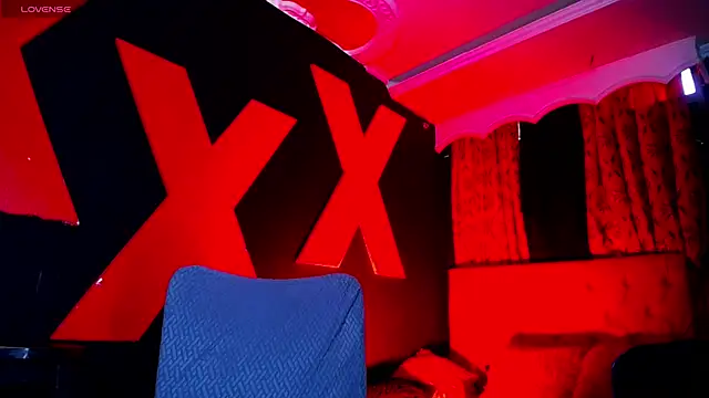 AlanFox1 online show from May 4, 2026, 1:40 pm